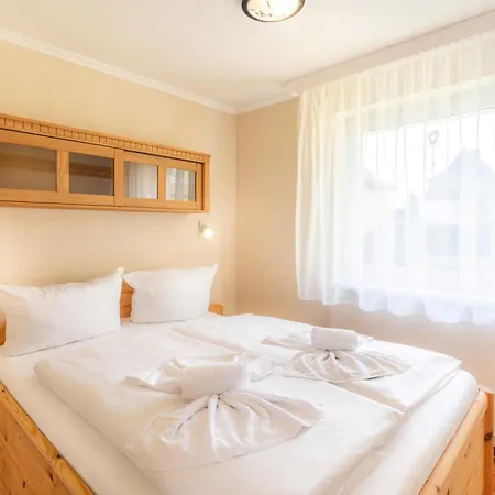 Kienast 1 דירה *