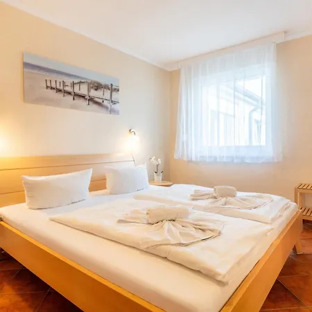 Kienast 1 דירה *